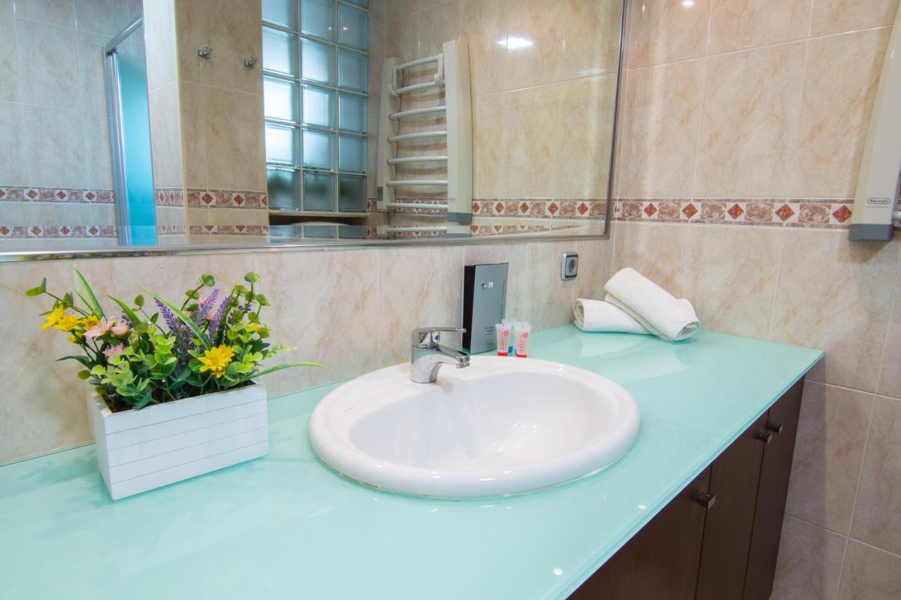 Ibericabeds Centro Gracia Apartment Granada Ngoại thất bức ảnh